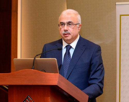nazir-muavini-bu-il-233-sahibkara-34-3-milyon-manat-guzestli-kredit-verilib